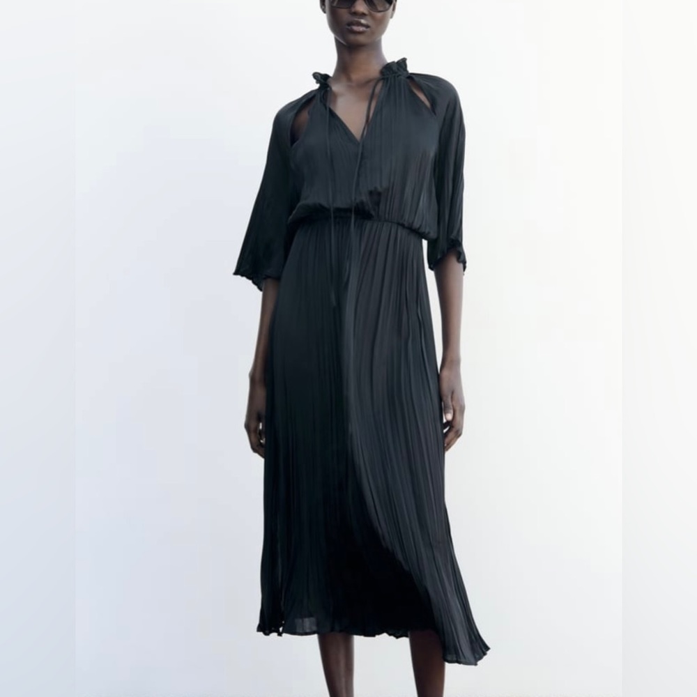 ZARA SATIN EFFECT CUT OUT DRESS NWOT XSMALL